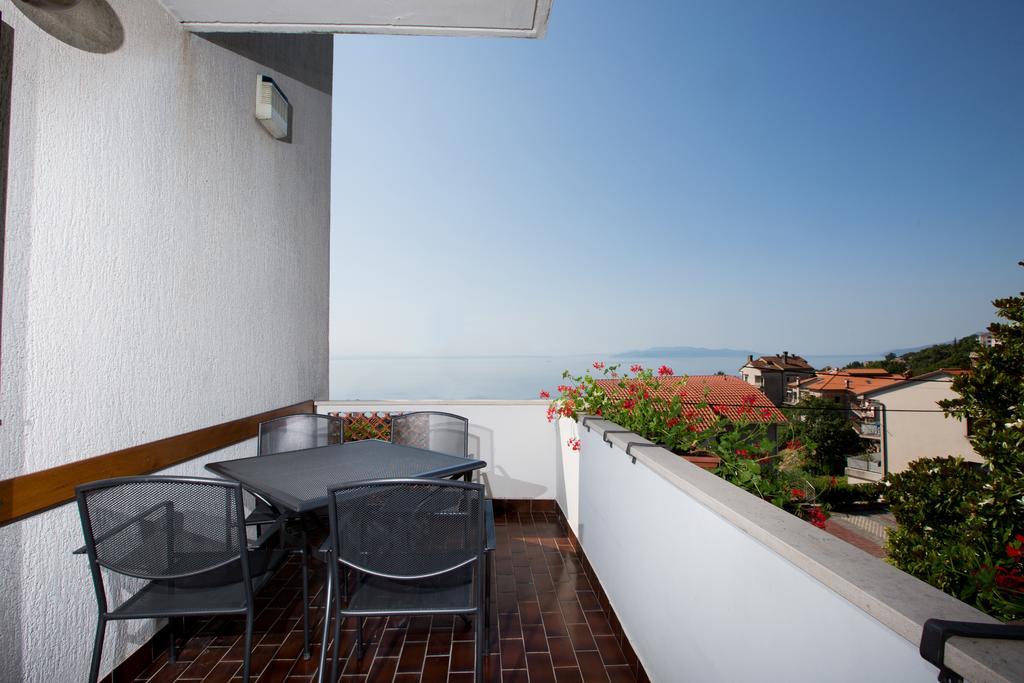 Apartments Kinkela Opatija Pokoj fotografie